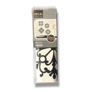 Vinyl Wall Decor scroll medallions